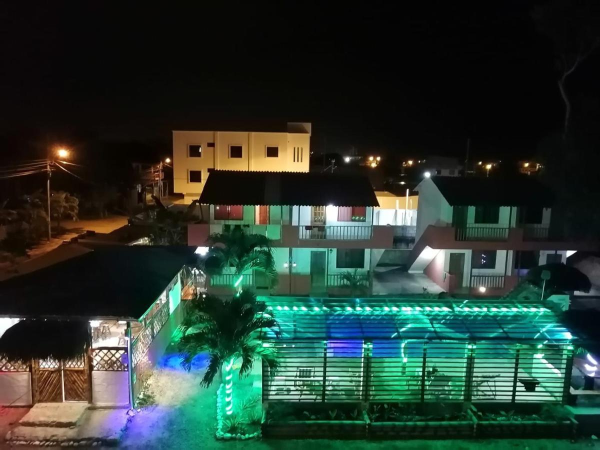 El Galeon Hotell Atacames Eksteriør bilde